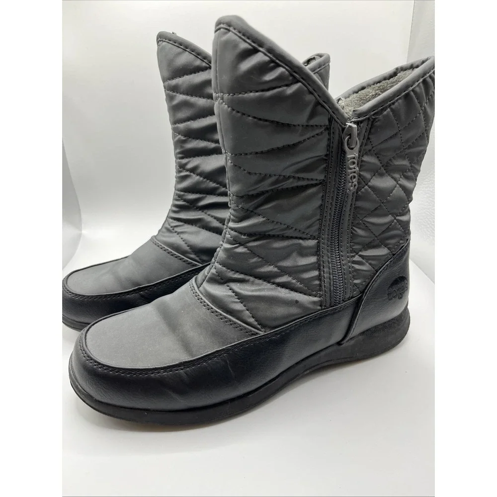 Totes Waterproof Insulated Quilted‎ Black Grey Zip Up Boot, Size 7